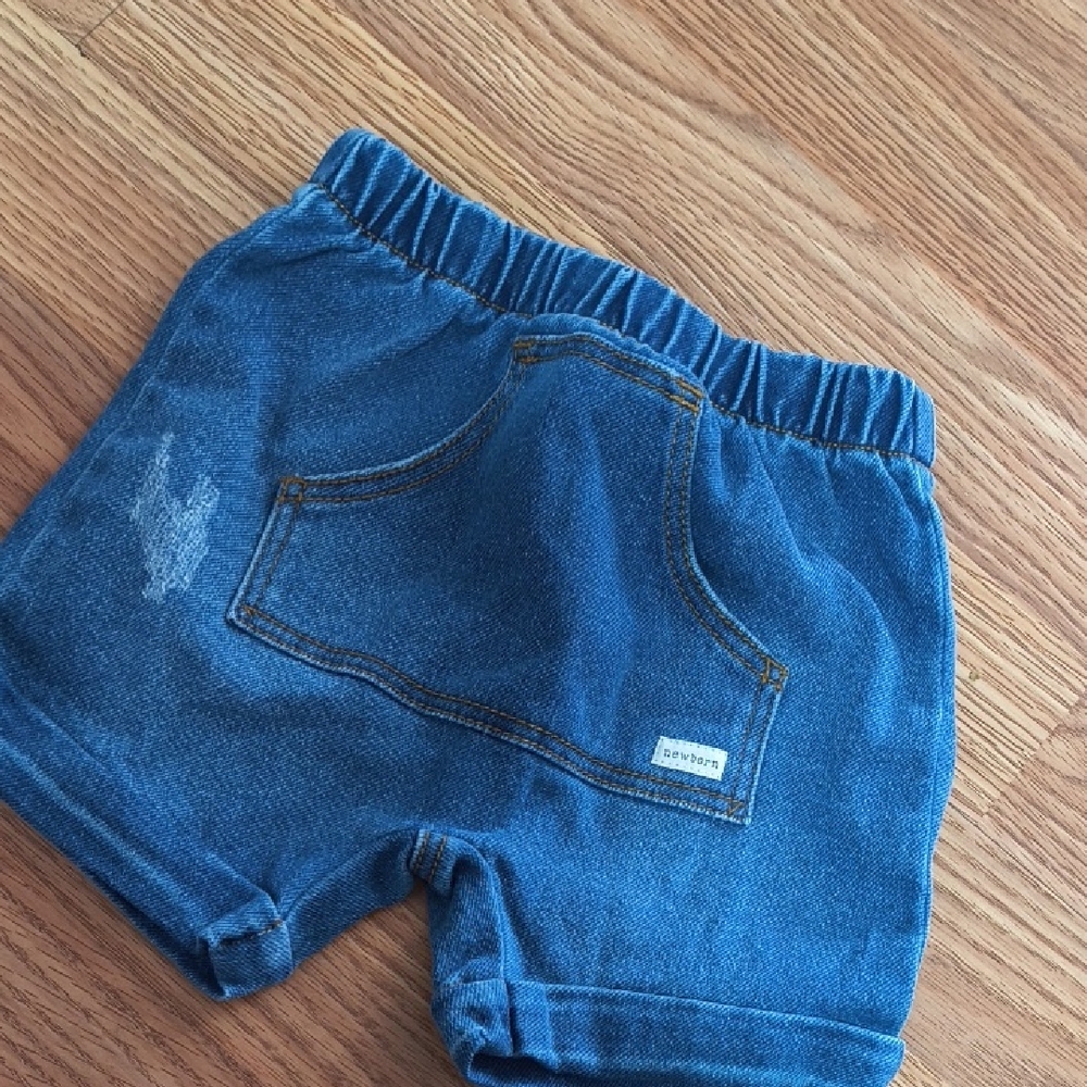 Blue Elastic Waist Denim Shorts with Distressed Details